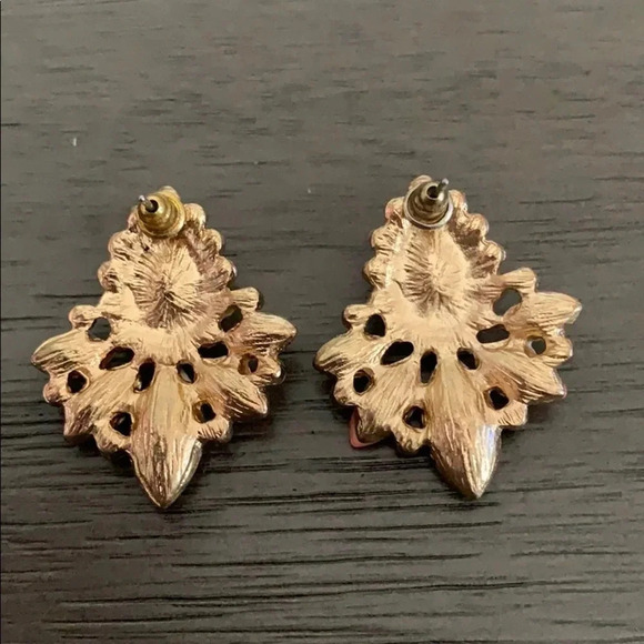 Francesca’s stud earrings - Picture 2 of 3